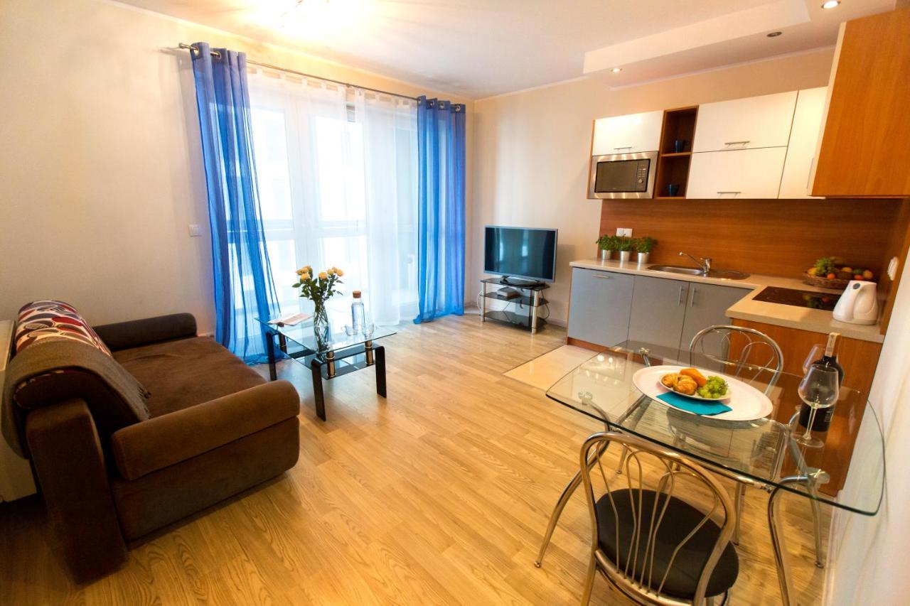 Pcd Aparthotel Wola Warszawa Zewnętrze zdjęcie