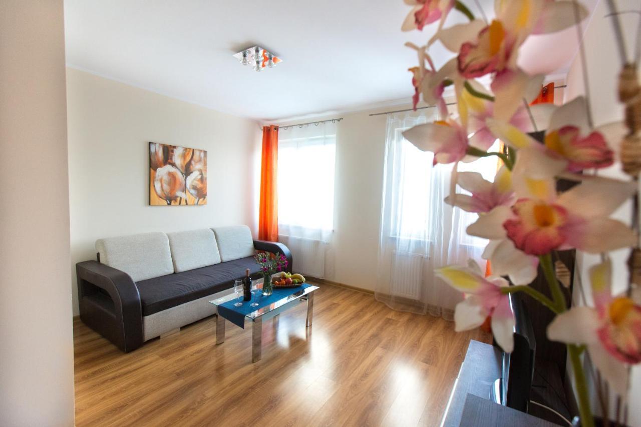 Pcd Aparthotel Wola Warszawa Zewnętrze zdjęcie